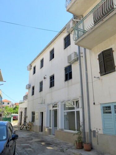 Vodice,strogi centar, poslovno-stambeni objekt površine 301