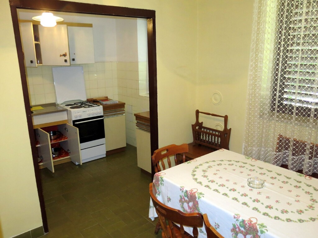 Image 4890465 - 7