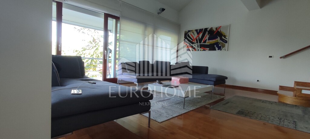 Image 4947353 - 7