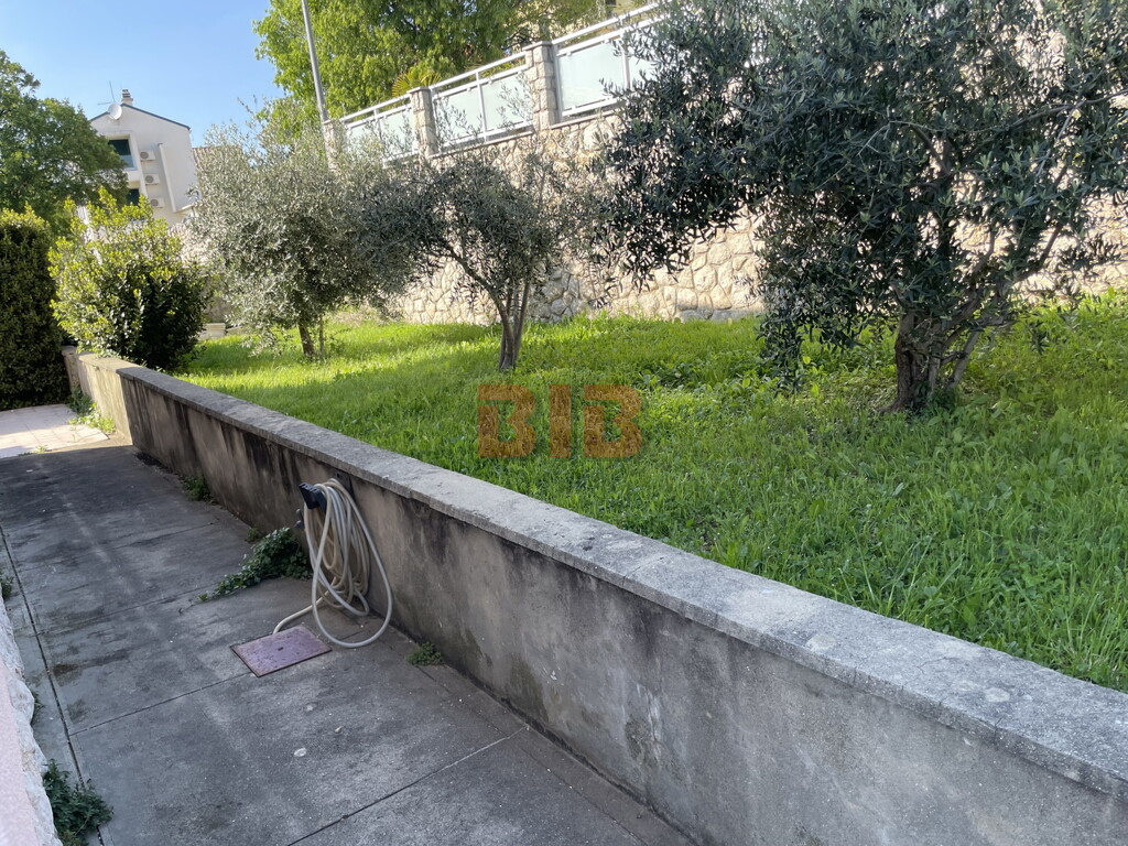 Image 4948956 - 5