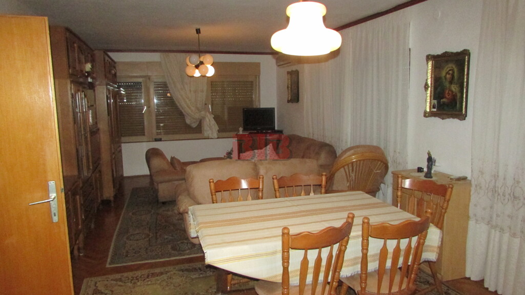 Image 4949177 - 6