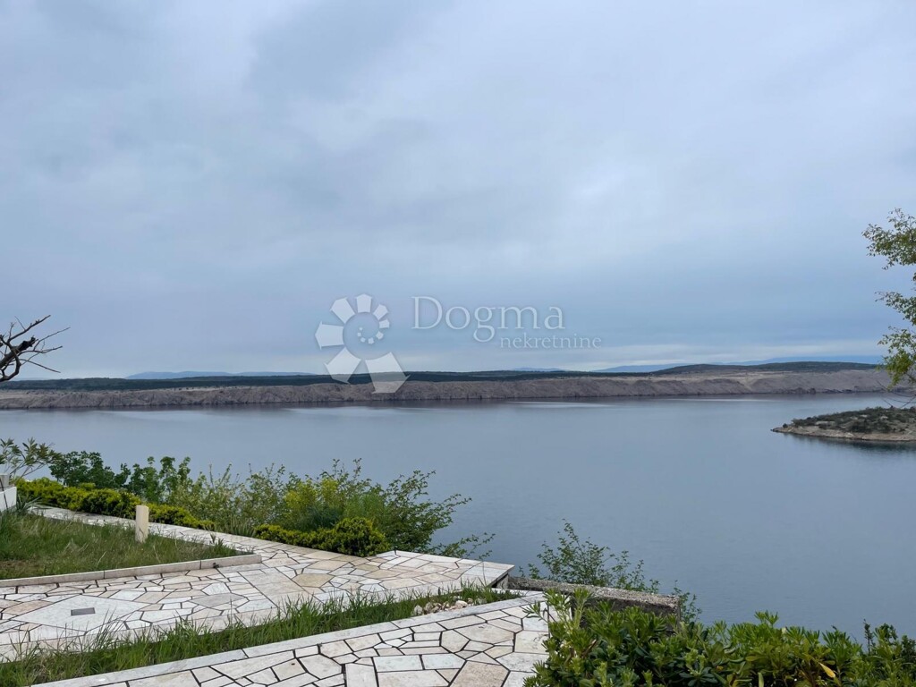 Image 4951753 - 2