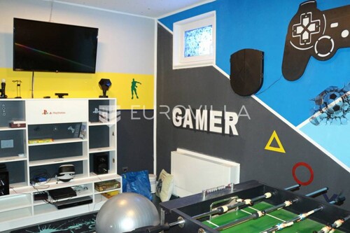 Thumbnail 4954014 - 18
