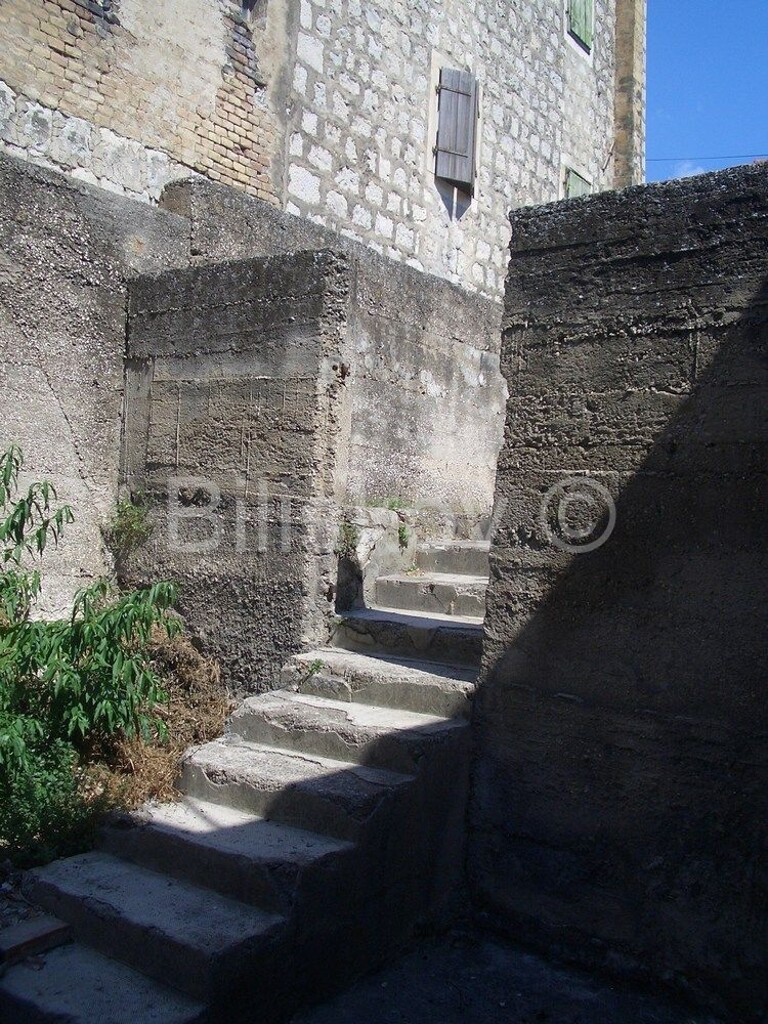Image 4956151 - 8
