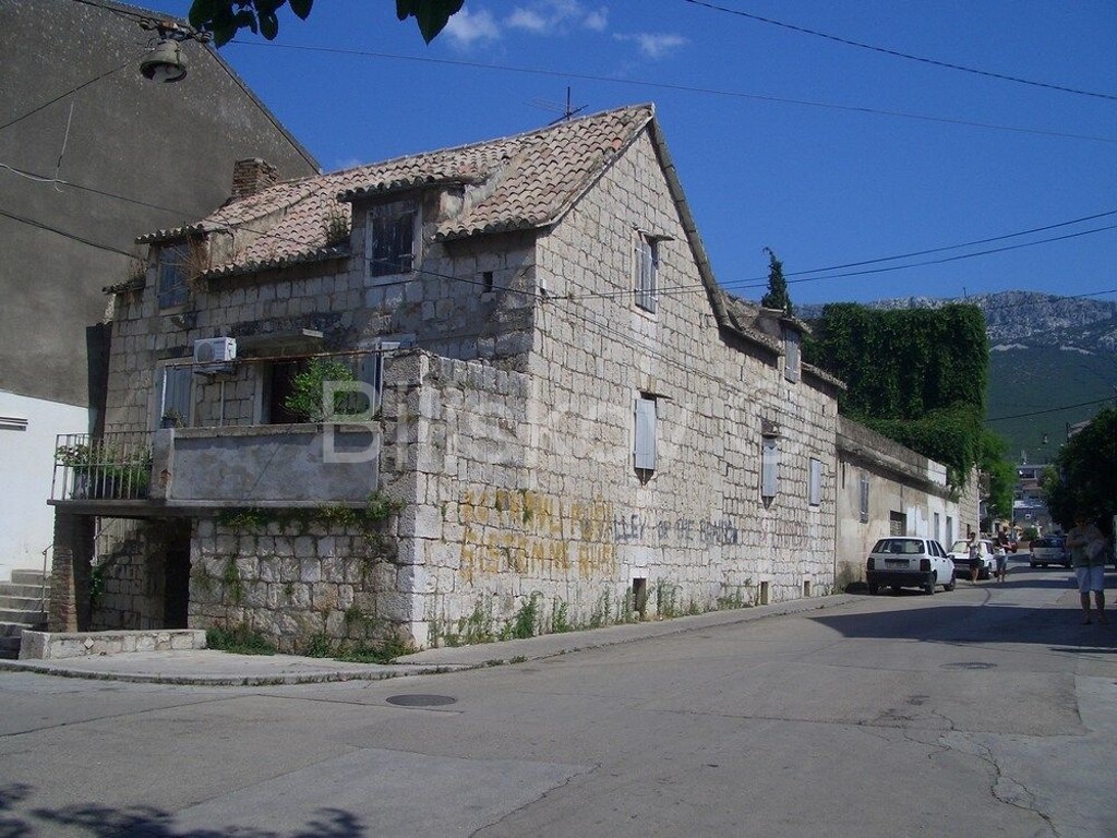 Image 4956151 - 1
