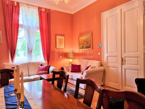 Marulićev trg, prekrasan građanski stan, 120m2