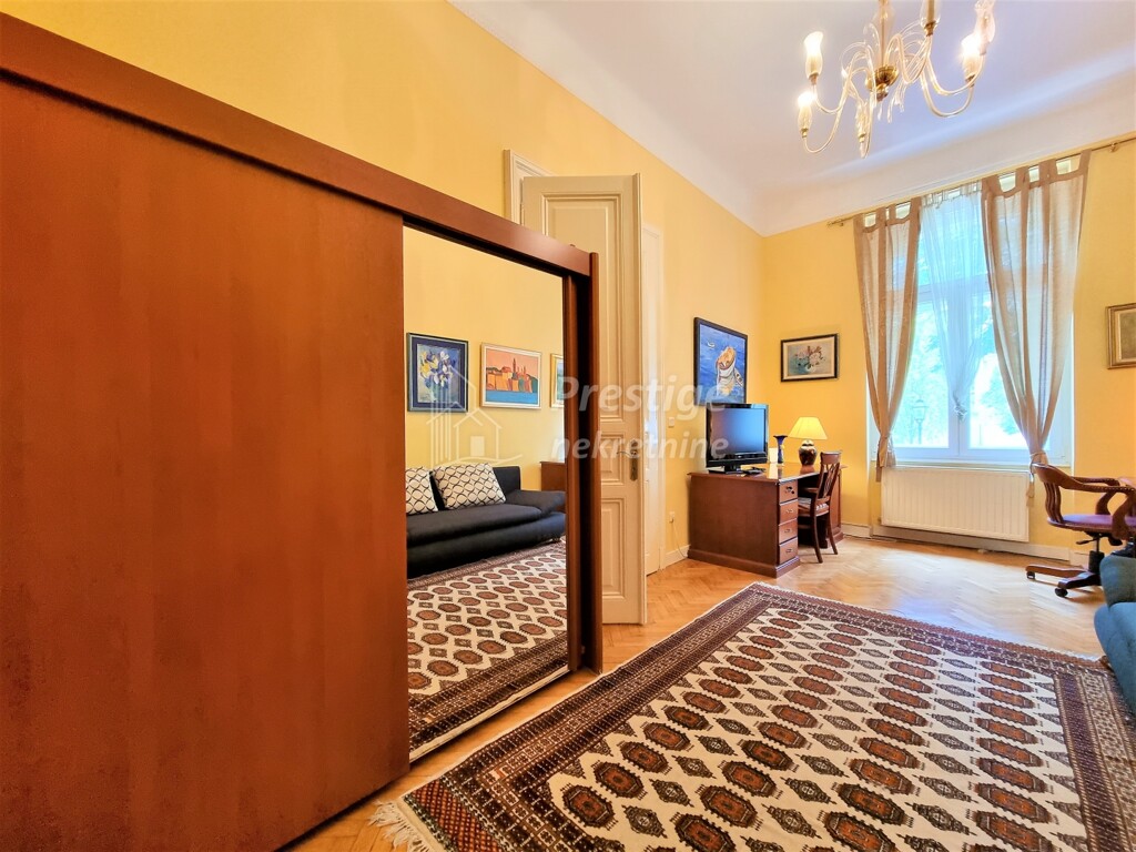 Image 4963667 - 7