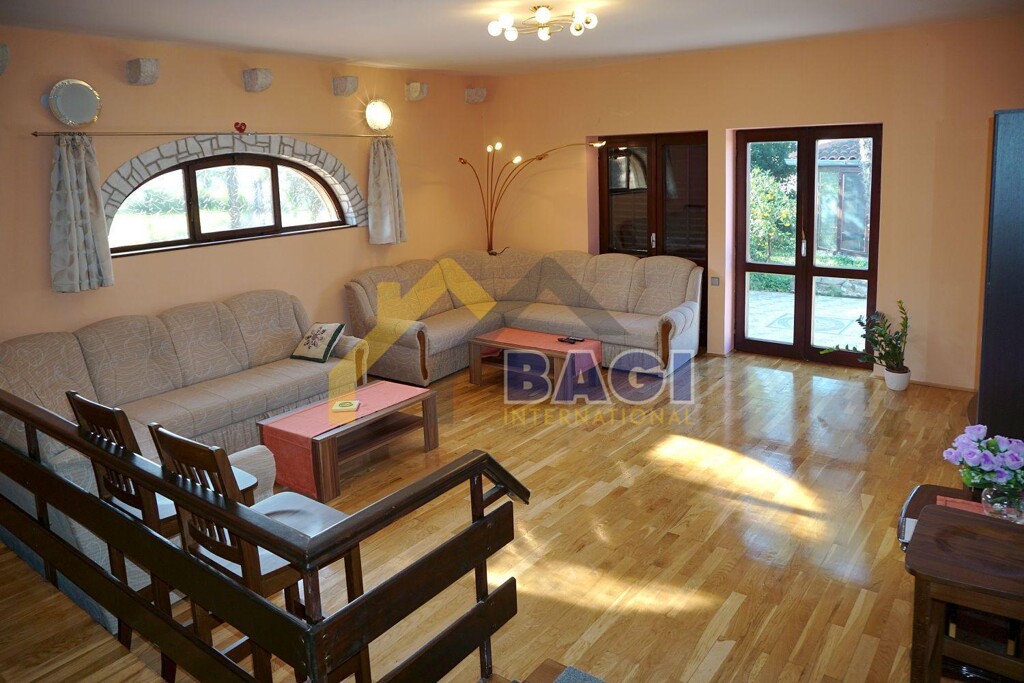 Image 4966702 - 7
