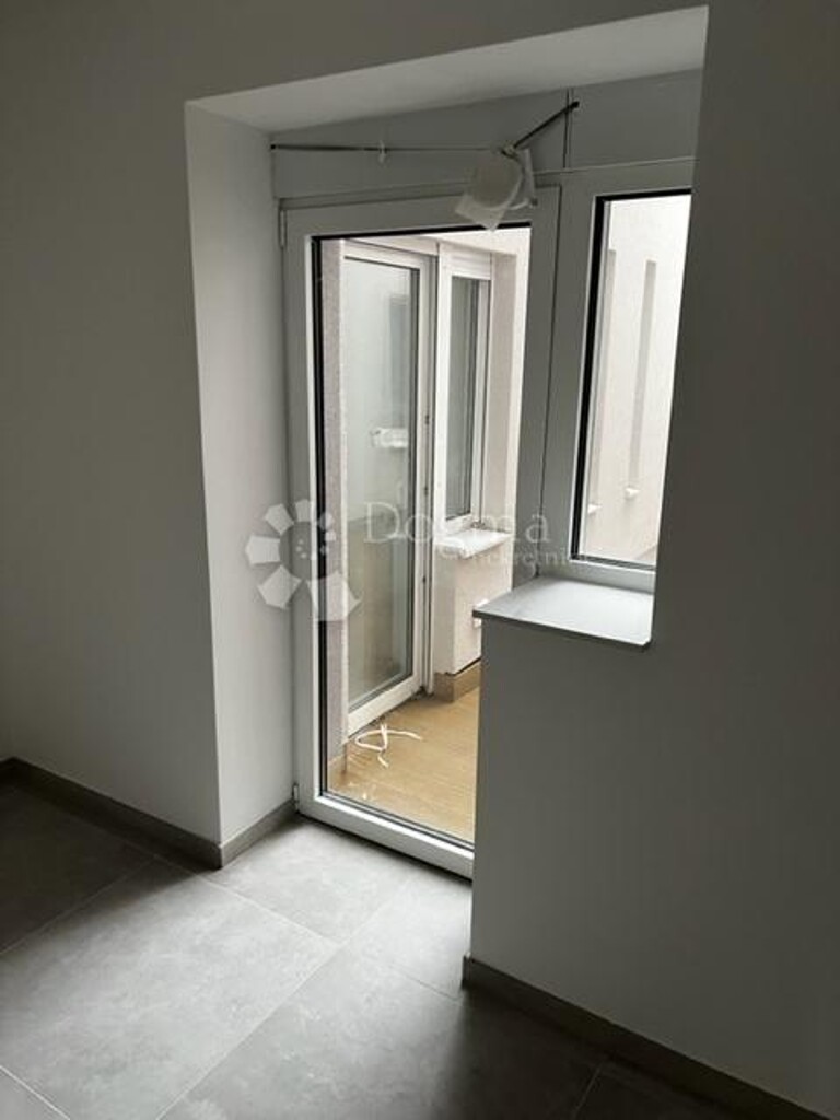 Image 4966734 - 11
