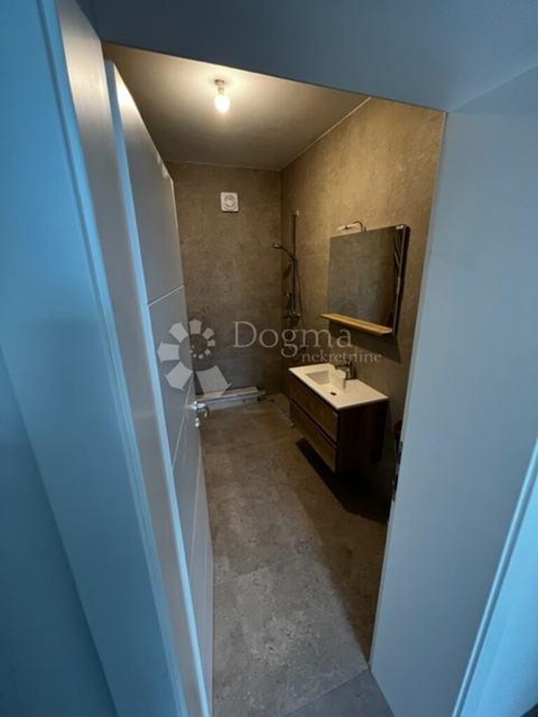 Image 4966734 - 8