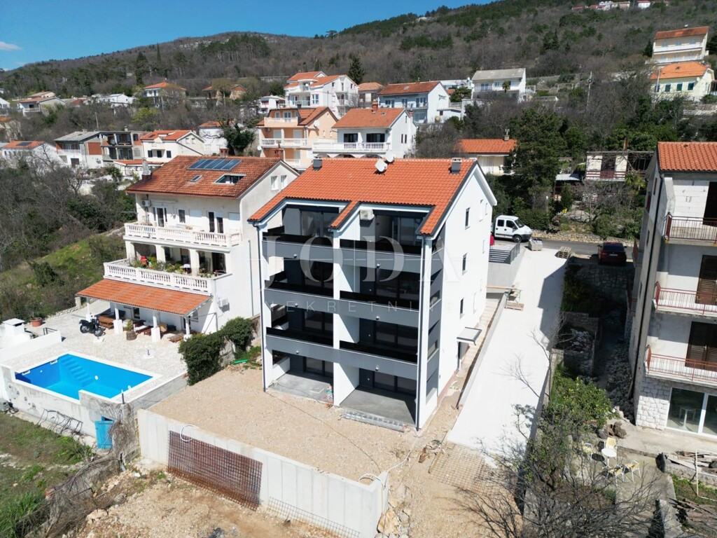 Image 4970327 - 17