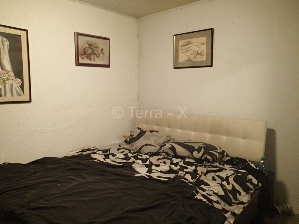 Image 4973460 - 13
