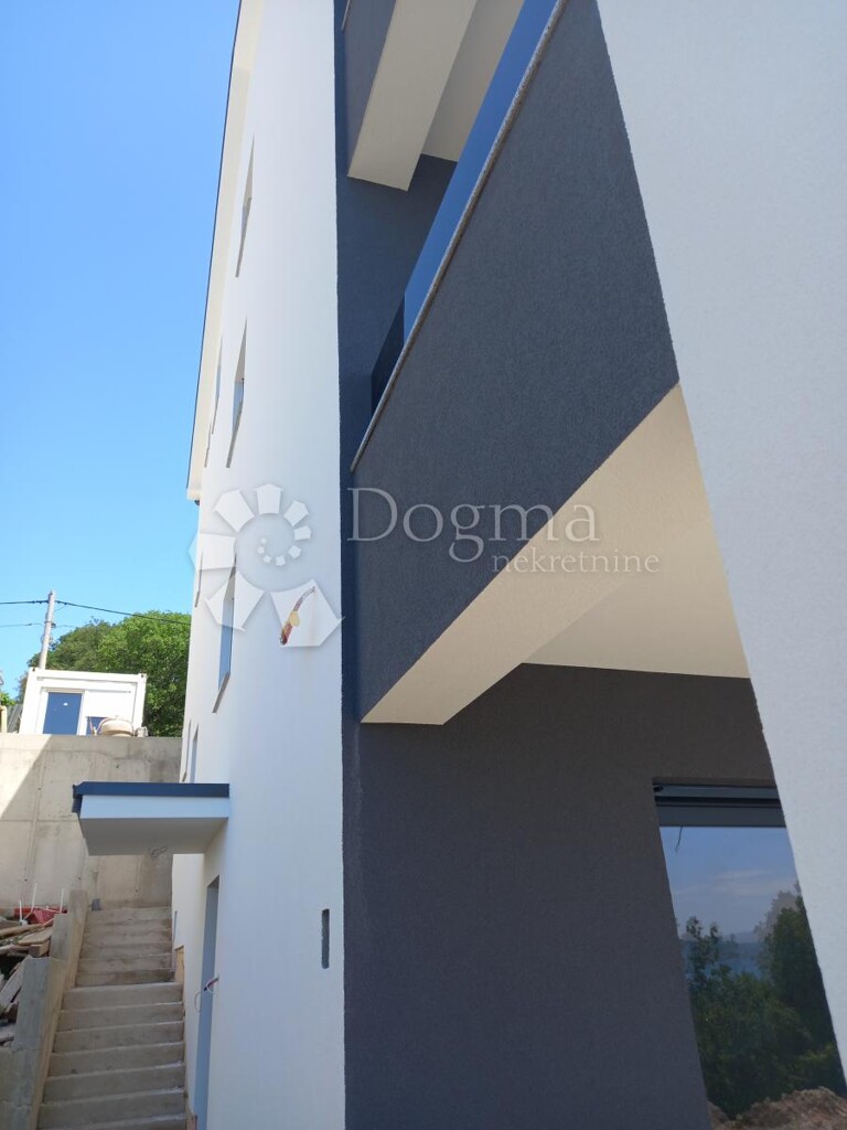 Image 4982833 - 14