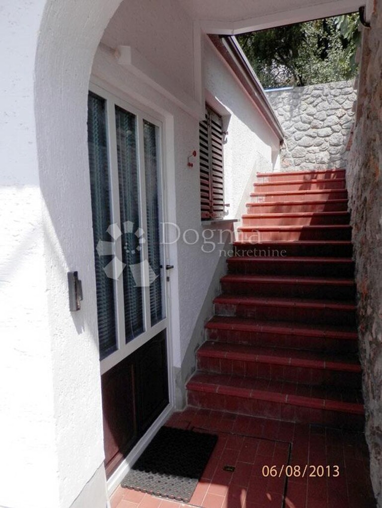Image 4984782 - 12