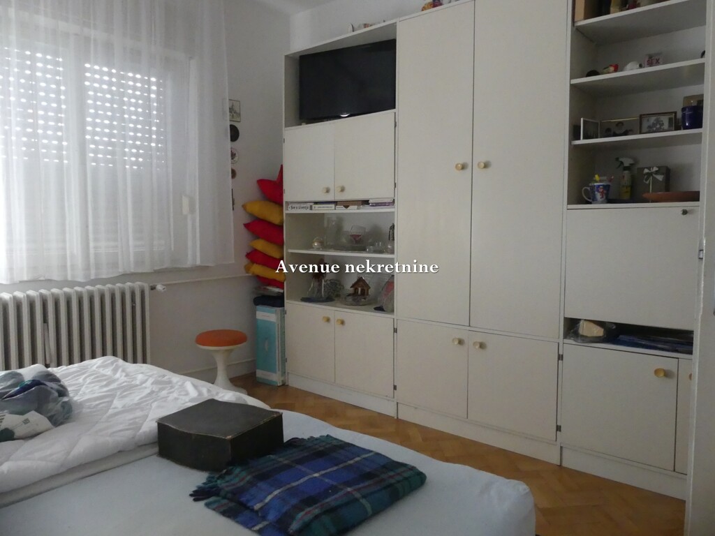 Image 4986929 - 6