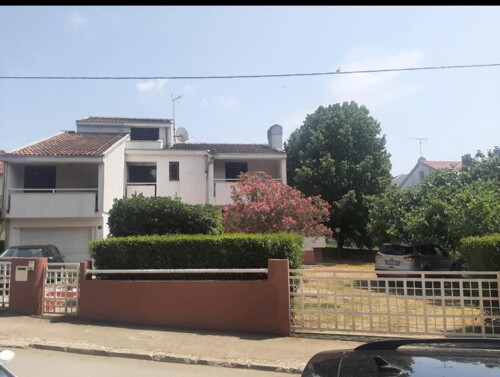 Thumbnail 4989542 - 1