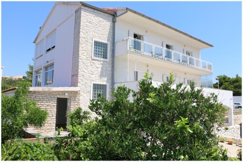 Thumbnail 4989610 - 5