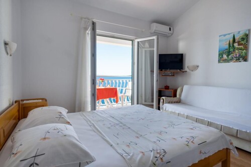 Thumbnail 4989820 - 7