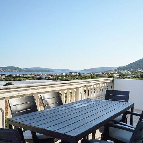 Thumbnail 4989895 - 1