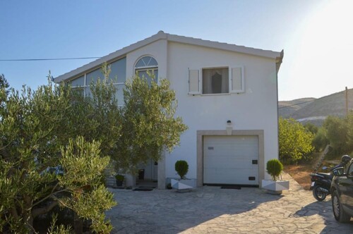 Thumbnail 4989895 - 6