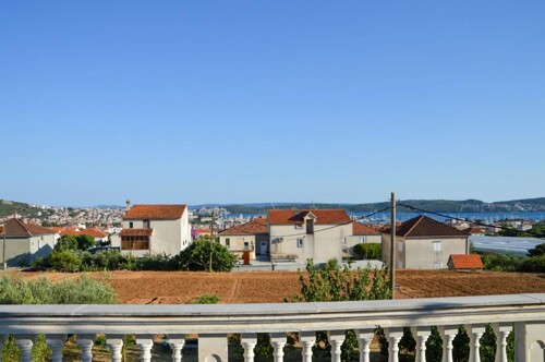 Thumbnail 4989895 - 9