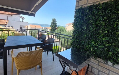 Thumbnail 4989916 - 13