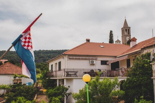 Thumbnail 4989959 - 3