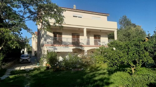 Thumbnail 4989961 - 12