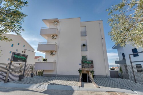 Thumbnail 4990034 - 5