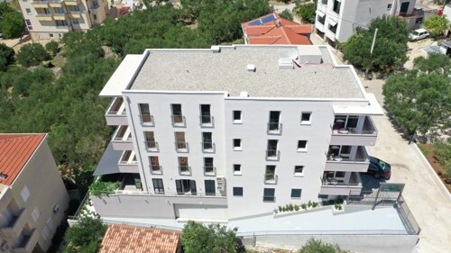 Thumbnail 4990034 - 11