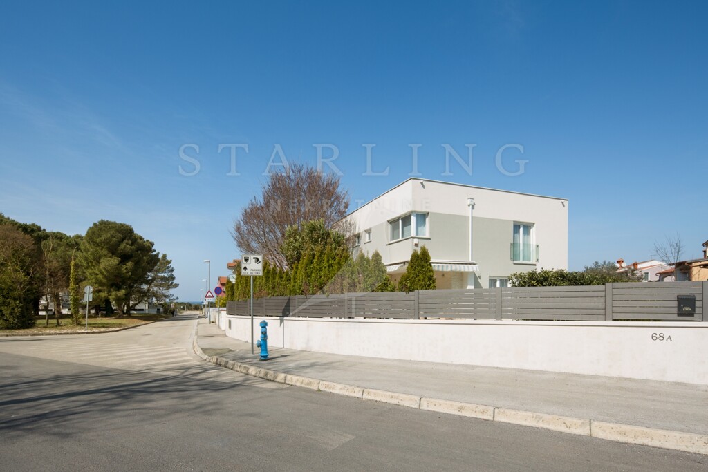 Image 4992056 - 9