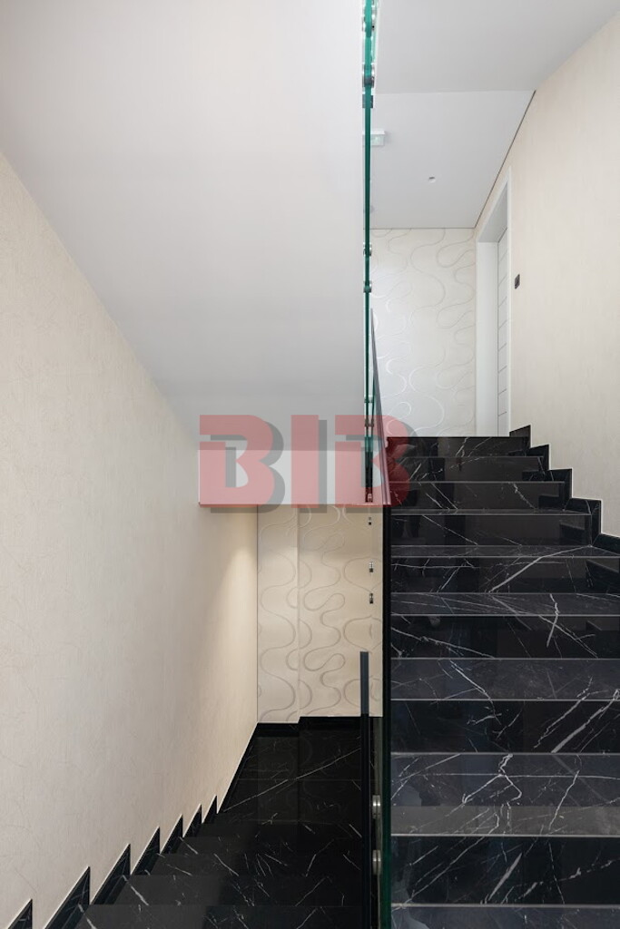 Image 5007710 - 11