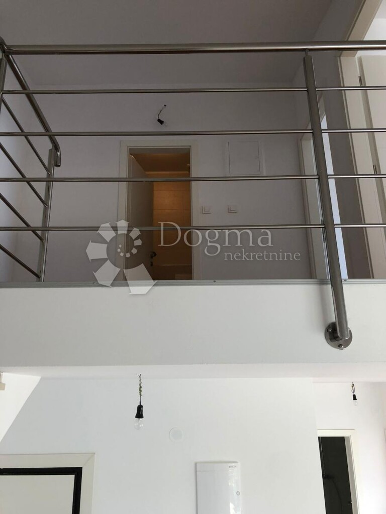 Image 5015720 - 13