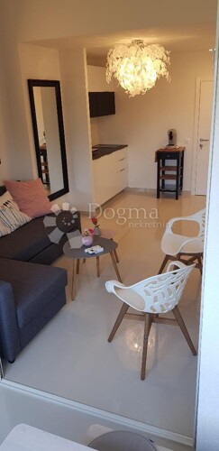 Thumbnail 5017320 - 5