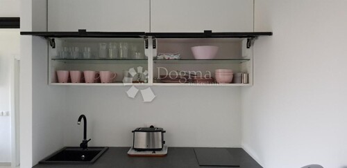 Thumbnail 5017320 - 2