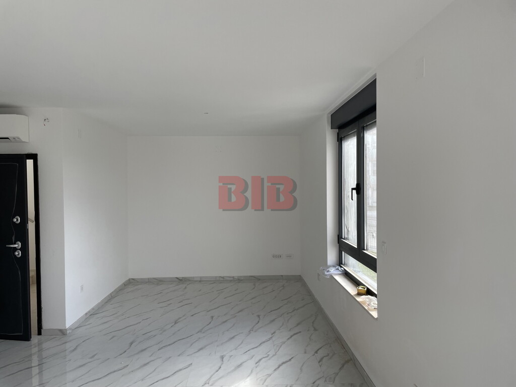 Image 5018857 - 7