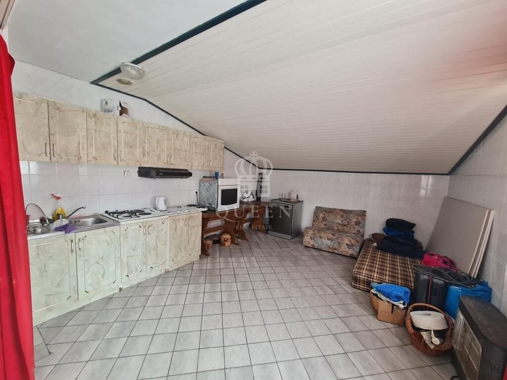 Image 5018894 - 9