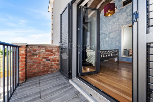 Thumbnail 5031189 - 18