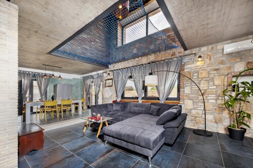 Thumbnail 5031189 - 1