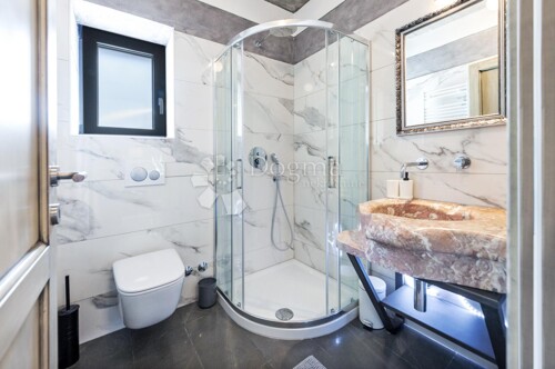 Thumbnail 5031189 - 19