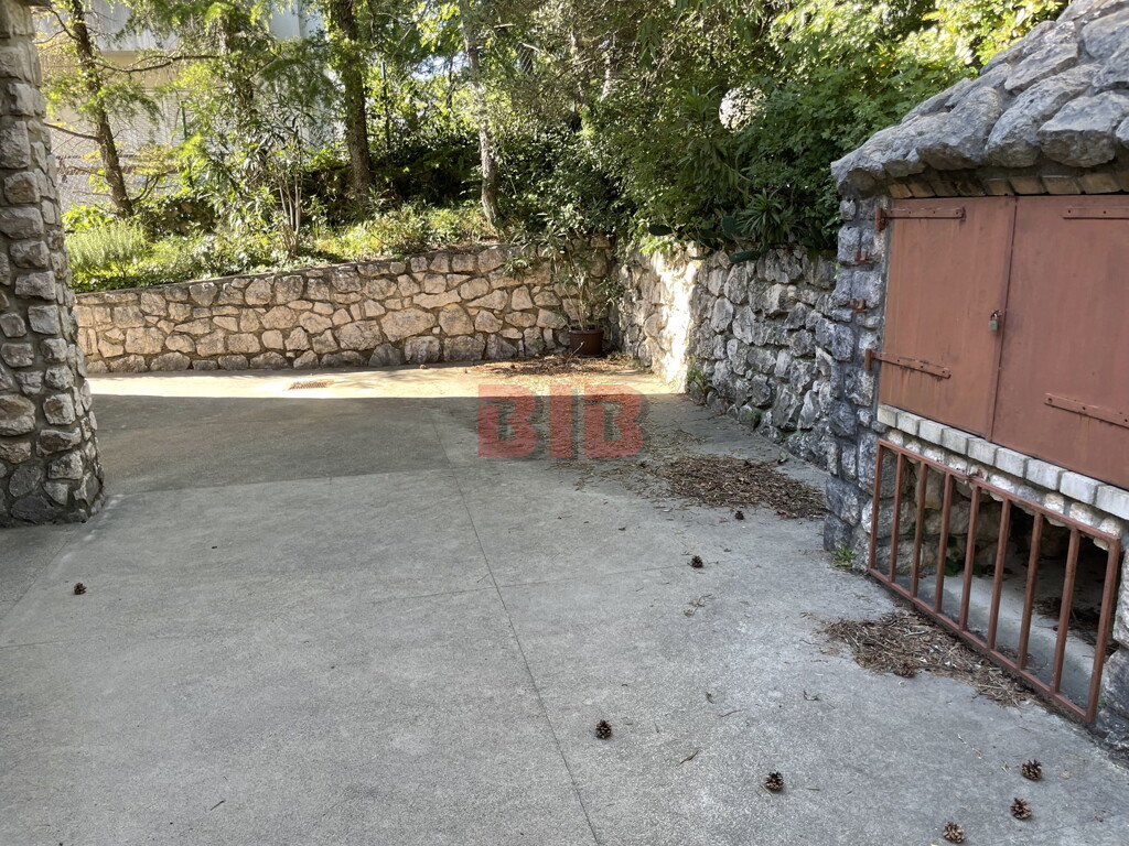 Image 5038250 - 4