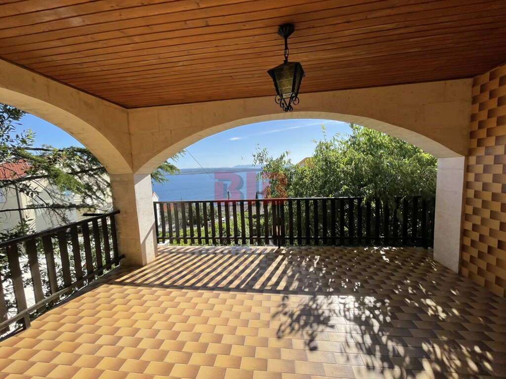 Image 5038250 - 3