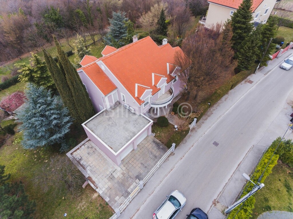 Image 5039288 - 6