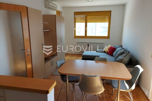 Zagreb, Ravnice, komforan dvosoban stan 50 m2
