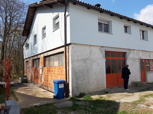 Poslovni prostor: Kerestinec, skladišni/radiona, 140,65 m2 (prodaja)