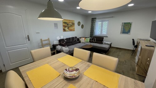 Thumbnail 5075241 - 13