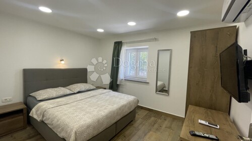 Thumbnail 5075241 - 18