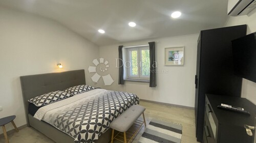 Thumbnail 5075241 - 22