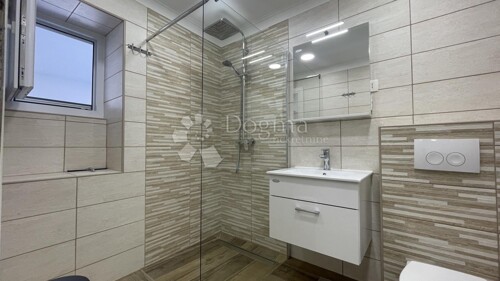 Thumbnail 5075241 - 19