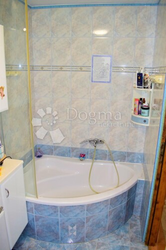 Thumbnail 5075242 - 21